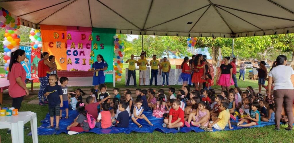 Comemoração da Páscoa na creche Educandario de Cruzeiro do Sul
